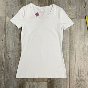 White LTS Basic tee NWT xsmall